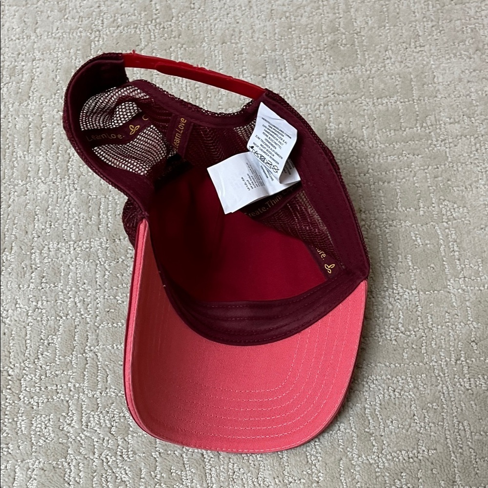 Prana women’s Colorful Patterned trucker hat. One size adjustable - Picture 2 of 3